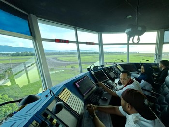 Tekan Harga Tiket Pesawat, AirNav Buka Jam Operasional Lebih Panjang