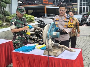 Jelang Tahun Baru, Knalpot Brong dan Miras di Gresik Dimusnahkan