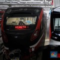 Kolase LRT Jabodetabek dan KRL Commuterline. (CNBC Indonesia)