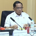 Menteri Dalam Negeri Tito Karnavian dalam Kegiatan Rakor Satgas Pemulihan Pasca Bencana dengan K/L daerah Terdampak. (Tangkapan Layar Youtube DPR RI)