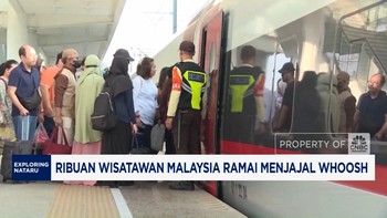 Video: Ribuan Wisatawan Malaysia Ramai Menjajal Whoosh