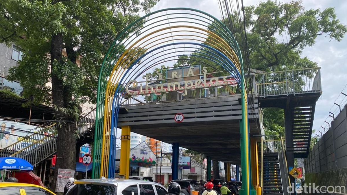 Nasib Pedagang Saat Teras Cihampelas Dibongkar Pemprov Jabar