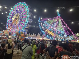 Warga Binjai Ramaikan Pasar Malam Cari Hiburan Akhir Tahun