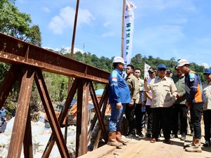 Mendagri Dampingi Presiden Tinjau Pembangunan Infrastruktur di Tapsel