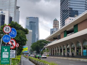Langit Jakarta Mendung di Penghujung 2025