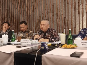 Menhub Minta Layanan Penumpang di Pelabuhan Dibenahi