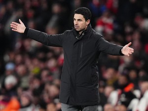 Arteta Masih Belum Bisa Taklukkan Arne Slot
