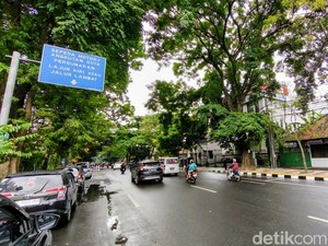 Suasana Tak Biasa Jalanan Kota Bandung di Penghujung Tahun