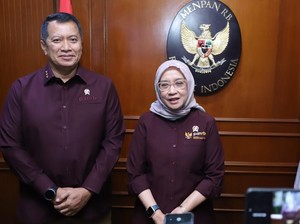 Sambut Tahun 2026, Menteri & WamenPAN-RB Ajak ASN Optimalkan Pelayanan