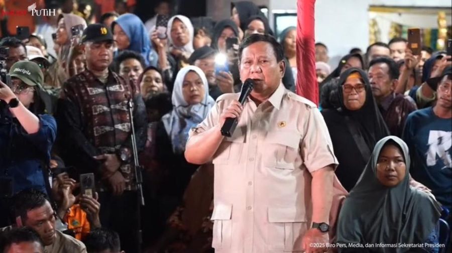 Presiden Prabowo Subianto dalam momen pergantian tahun di Tapanuli Selatan.