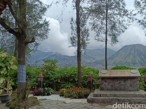 Libur Tahun Baru 2026, Gunung Bromo Didominasi Kunjungan Warga Suku Tengger