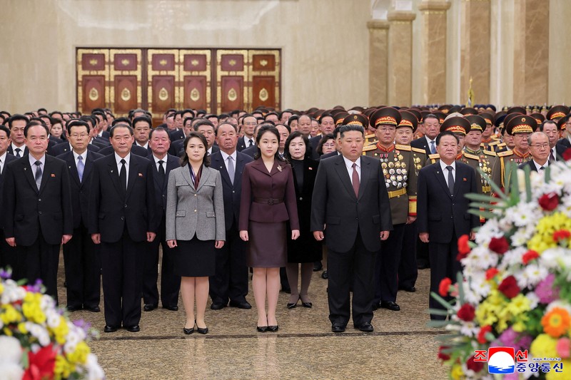 North Korean leader Kim Jong Un, his wife Ri Sol Ju and their daughter Kim Ju Ae visit the Kumsusan Palace of the Sun to mark the New Year, in Pyongyang, North Korea, in this picture released by North Korea's official Korean Central News Agency on January 1, 2026. KCNA via REUTERS    ATTENTION EDITORS - THIS IMAGE WAS PROVIDED BY A THIRD PARTY. REUTERS IS UNABLE TO INDEPENDENTLY VERIFY THIS IMAGE. NO THIRD PARTY SALES. SOUTH KOREA OUT. NO COMMERCIAL OR EDITORIAL SALES IN SOUTH KOREA.     TPX IMAGES OF THE DAY