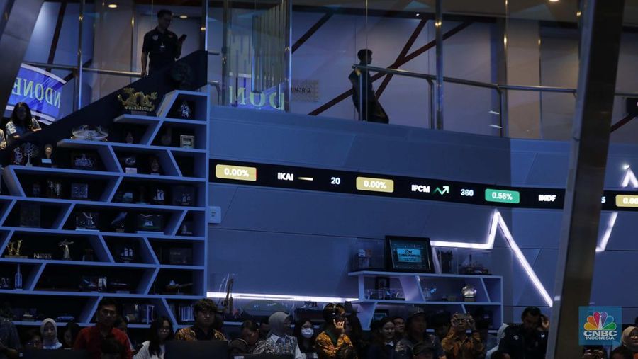 Pembukaan bursa saham di Bursa Efek Indonesia, Jumat (2/1/2026). (CNBC Indonesia/Tri Susilo)