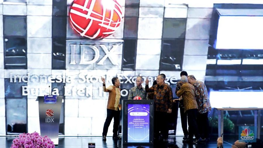 Pembukaan perdagangan bursa efek Indonesi tahun 2026, Jumat (2/1/2026). (CNBC Indonesia/Tri Susilo)