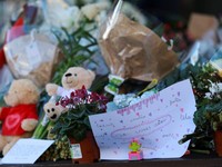 Potret Berkabung Ledakan Bar Swiss di Malam Tahun Baru, Puluhan Tewas