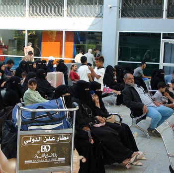 Potret Kacau Bandara Arab karena 'Perang' Saudi vs UEA