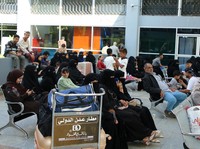 Potret Kacau Bandara Arab karena 'Perang' Saudi vs UEA