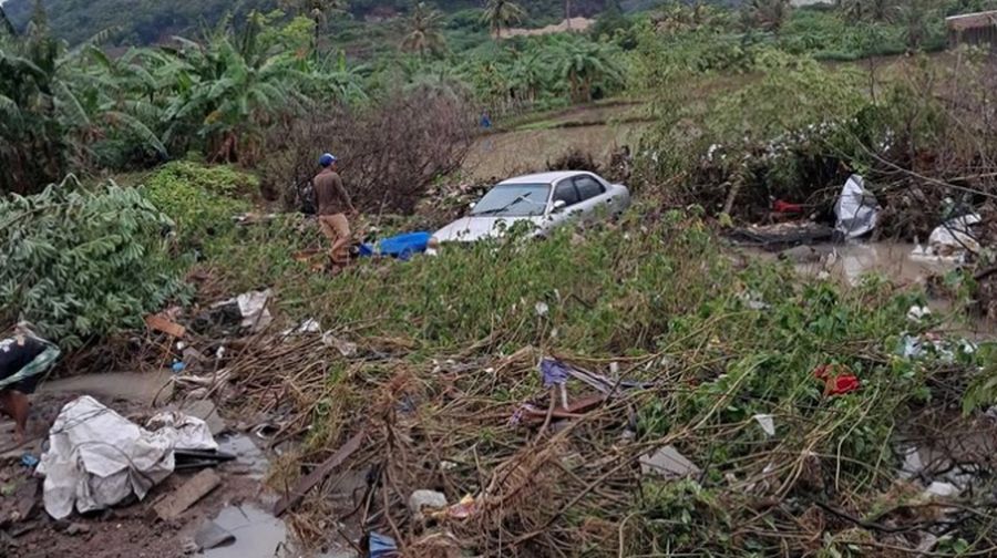 Banjir di jalan lingkar selatan Cilegon, Banten (Foto: dok. Istimewa via Detikcom)