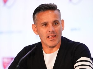 John Herdman Batal Diperkenalkan PSSI Hari Ini, Ada Apa?