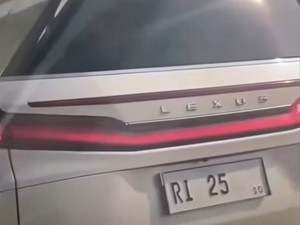 Video: Viral Mobil Pelat RI 25 Serobot Antrean di Gerbang Tol Cilandak