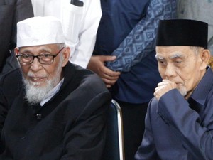 Potret Abu Bakar Baasyir di Pemakaman Prof Amal Zarkasyi Gontor Ponorogo