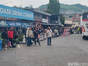 Saatnya Kembali ke Perantauan Usai Libur Panjang Nataru di Bandung Raya