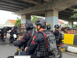 Brimob Polda Metro Gelar Antisipasi Tawuran di Jatinegara Jaktim