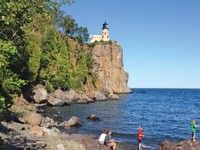 5 Danau Terdalam Ini Ternyata Simpan Kekayaan Air Tawar Dunia