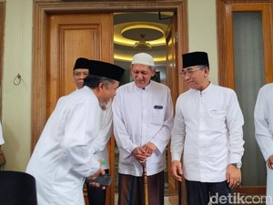 Berangkatkan Napak Tilas, Gus Yahya Berharap NU Makin Kuat dan Maslahat