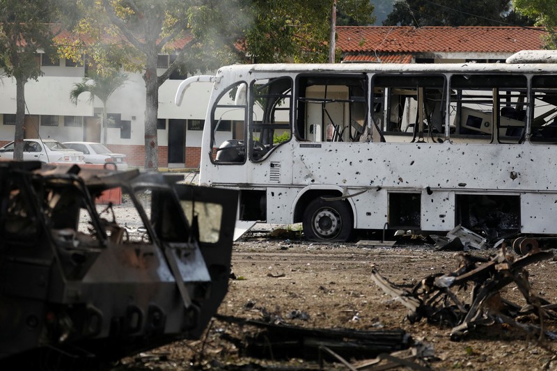 A combination picture shows satellite images of military buildings and equipment at Fort Tiuna before the U.S. strikes, in Caracas, Venezuela, December 22, 2025 (left), and a closer view of destroyed vehicles and equipment at Fort Tiuna after the U.S. strikes, in Caracas, Venezuela, January 3, 2026 (right).   &copy;2026 Vantor/Handout via REUTERS THIS IMAGE HAS BEEN SUPPLIED BY A THIRD PARTY. MANDATORY CREDIT. NO RESALES. NO ARCHIVES. DO NOT OBSCURE LOGO.