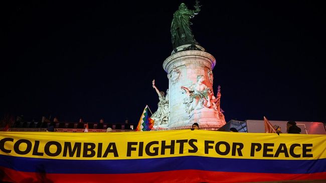 Demo Guncang Kota-Kota Dunia, Ramai-Ramai Kibarkan Bendera Venezuela