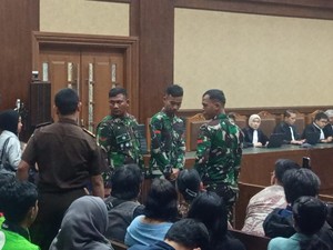 Hakim Tegur Tentara di Sidang Nadiem Makarim: Ini TNI dari Mana Ya?