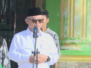 Saat Mendikdasmen Buka Hari Pertama Sekolah di Aceh Tamiang