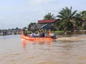 Debit Air Sungai Naik, Polres Pelalawan Pastikan Situasi Masih Aman