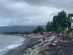 Cuaca Buruk, Nelayan di Mataram Bingung soal Parkir Perahu