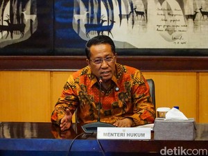 Menkum Pastikan Kajian Komunisme Tak Dipidana di KUHP Baru