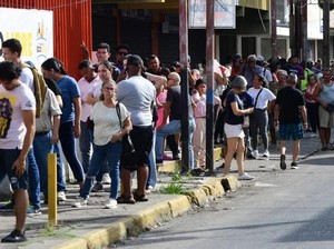 AS Tangkap Maduro, Venezuela Panik, Warga Serbu Makanan & BBM