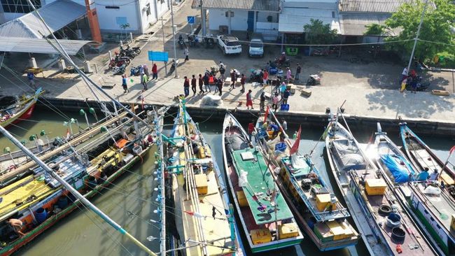 Nelayan Teriak Diserbu Calo Izin Penangkapan Ikan, KKP Bilang Begini