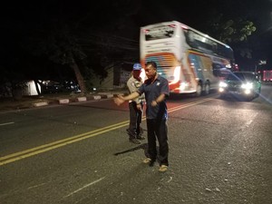 Mahasiswa di Bandung Tewas di Tempat Usai Motor Bertabrakan dengan Mobil