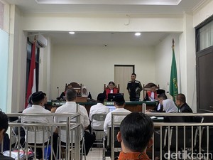 Eks Bupati Karanganyar 3 Kali Absen Jadi Saksi Sidang Korupsi Masjid Agung