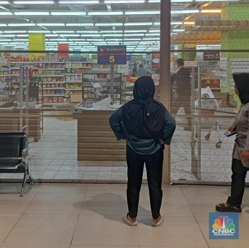 Penampakan Terkini Supermarket Grand Lucky di Living Plaza Cinere