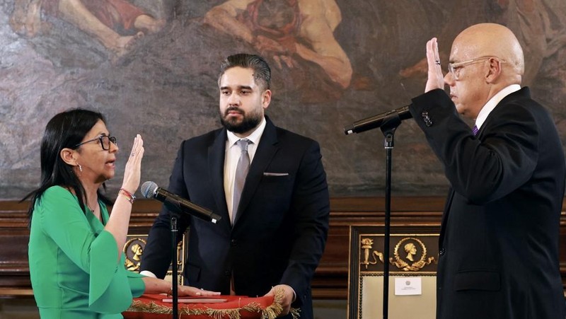 Wakil Presiden Venezuela Delcy Rodriguez resmi dilantik menjadi presiden usai Nicolas Maduro diculik pasukan Amerika Serikat pada akhir pekan lalu, Senin (5/1/2026). (AFP/MARCELO GARCIA)