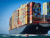 Kapal Tongkang, Kargo-Pesiar Awas! Ada Ombak Raksasa di Laut RI Ini