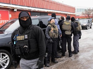 Video Wali Kota Minneapolis Murka Agen Imigrasi AS Tembak Mati Wanita