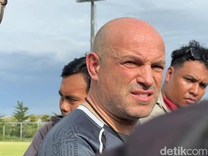 Blak-blakan Bernardo Tavares soal Bonek