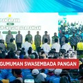 Video: Prabowo Beri Tanda Kehormatan ke Kontributor Swasembada Pangan