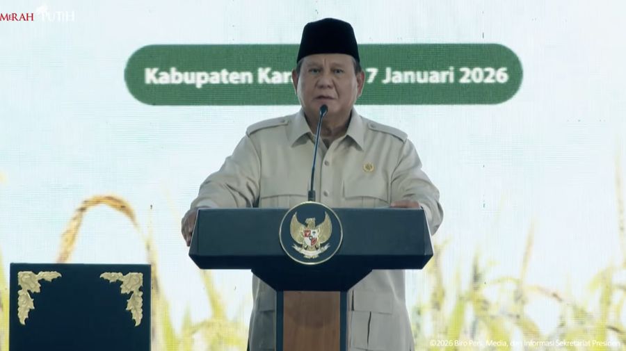 Presiden Prabowo Subianto dalam acara panen Raya dan Pengumuman Swasembada Pangan, Karawang, Jawa Barat, Rabu (7/1/2026). (Tangkapan layar Youtube Setpres RI)