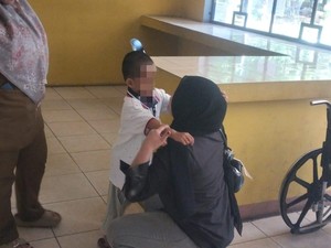 Bocah Cianjur Ditelantarkan Ayah di Kebayoran Lama Akhirnya Bertemu Sang Ibu