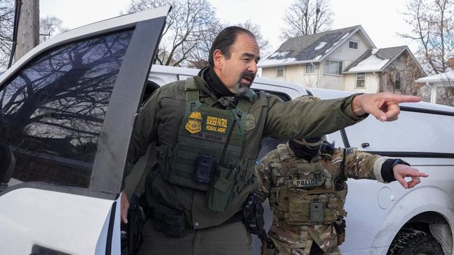 Protes Warga Tak Digubris, Trump Tambah Pasukan Kepung Minneapolis