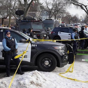 Kebijakan Migran Trump Tembak Warga di AS, Wanita 37 Tahun Tewas